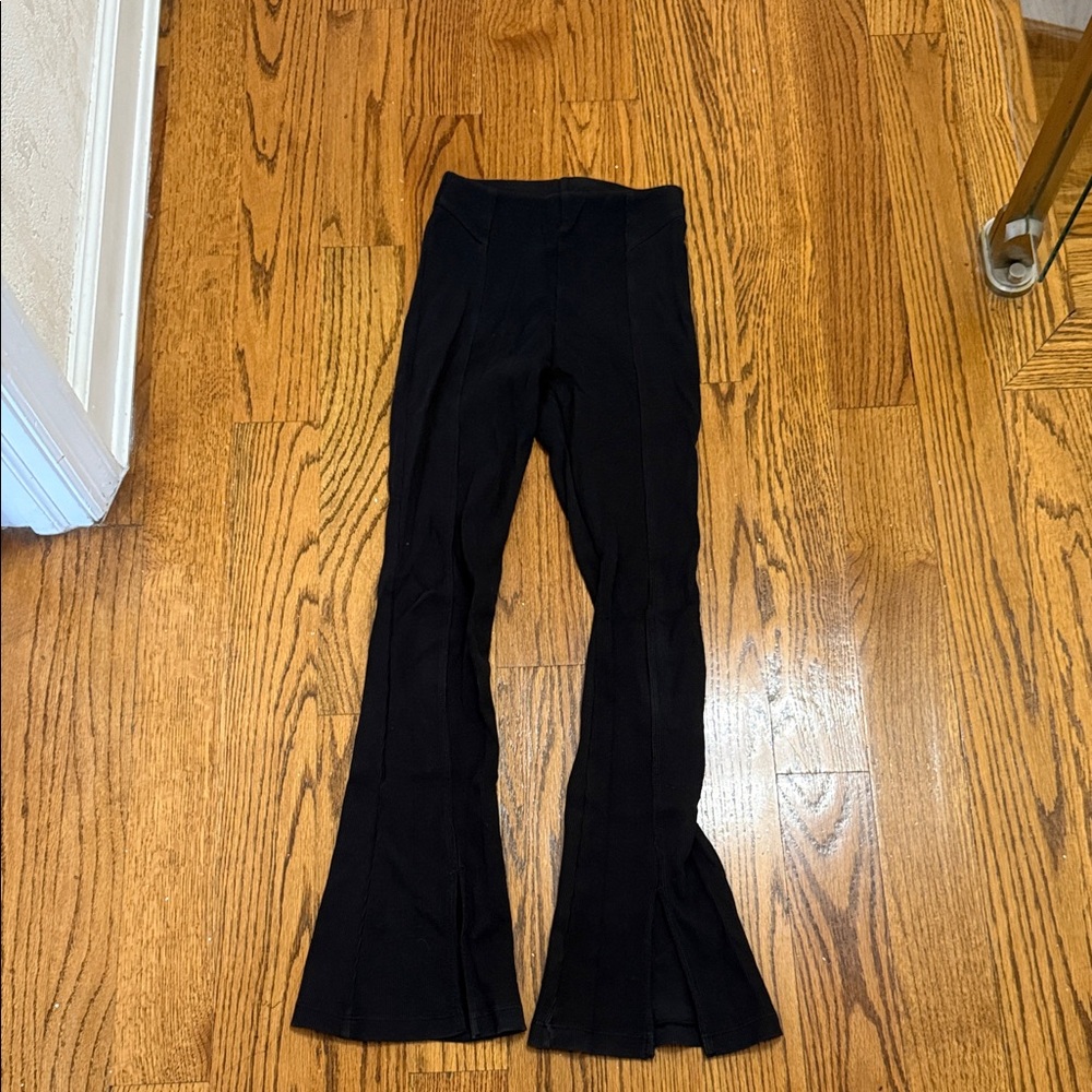 Zara Black Ribbed Flare Leggings